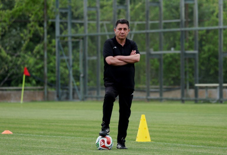 Soccer Football - Iran Training - Mardan Sport Complex, Antalya, Turkey - May 19, 2026 Iran coach Amir Ghalenoei during training REUTERS/Dilara Senkaya